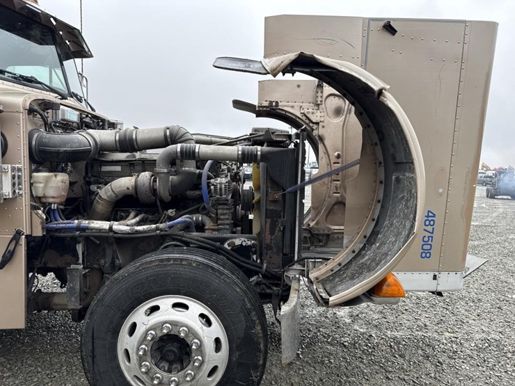 1999-peterbilt-379-image-54
