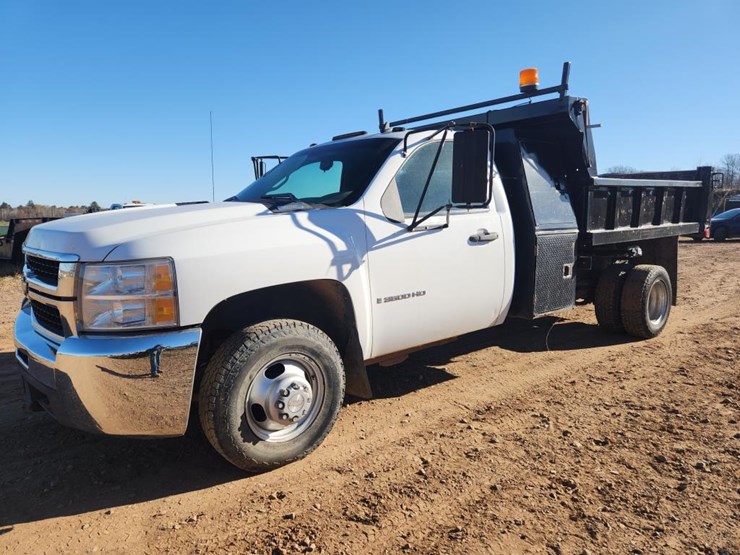 2007-chevrolet-3500-image-1