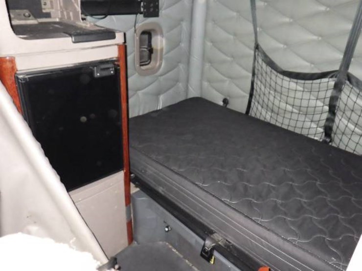 2019-freightliner-cascadia-125-image-28