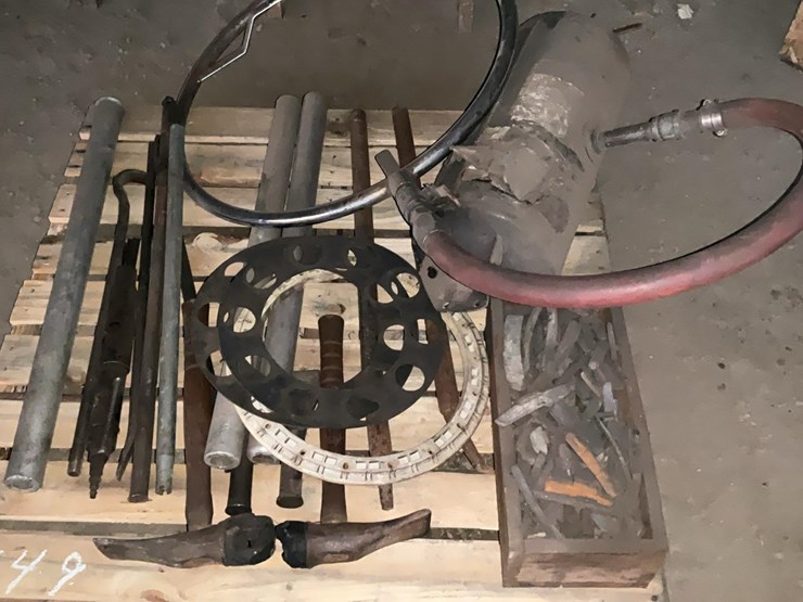 #549-•-tool-lot-image-1