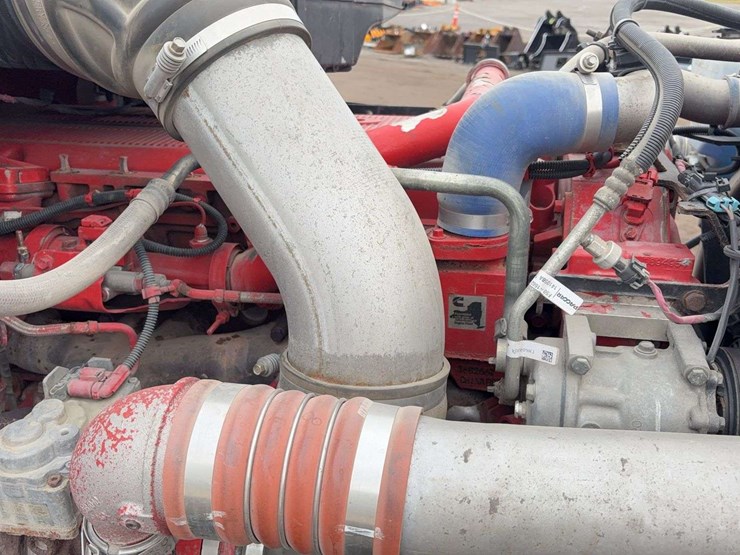 2018-peterbilt-579-image-25