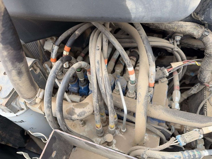 2020-bobcat-e42-image-32