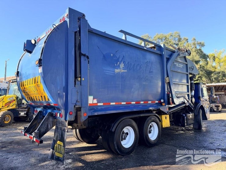 2016-mack-leu613-image-5