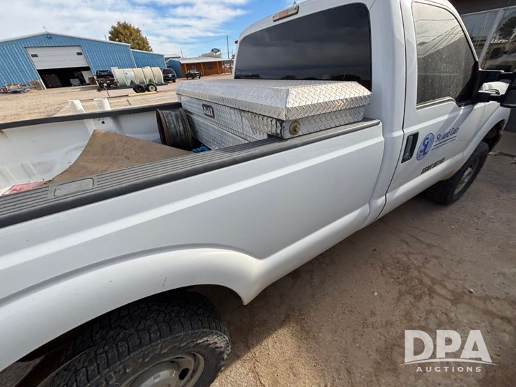 ford-f250-xl-image-8