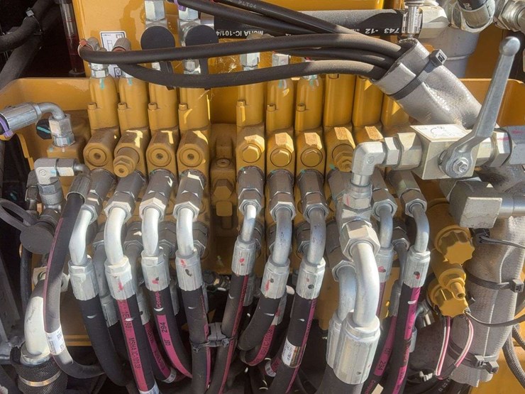 2021-caterpillar-305e2-cr-image-22