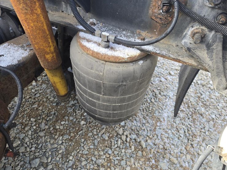 2013-kenworth-t660-image-22