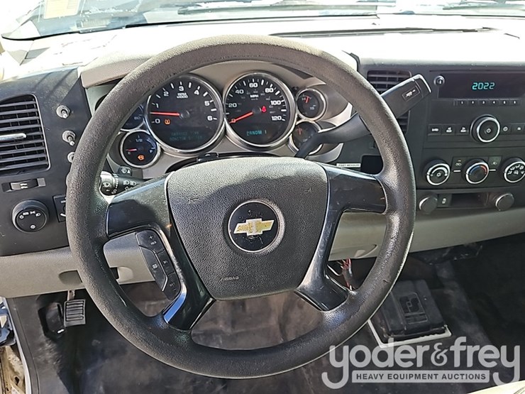 chevrolet-silverado-2500-image-36