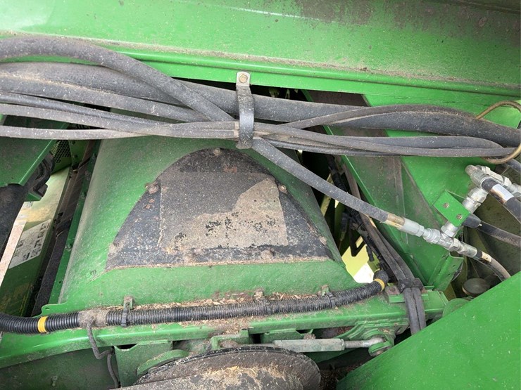2013-john-deere-s670-image-32