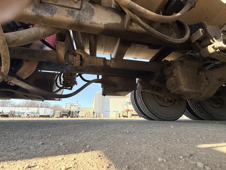 ford-ltl9000-image-45