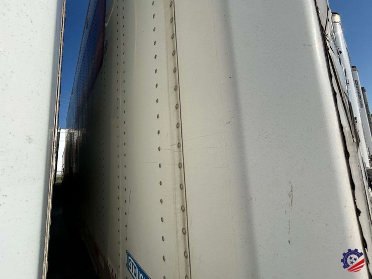 2017-stoughton-28-ft-image-3