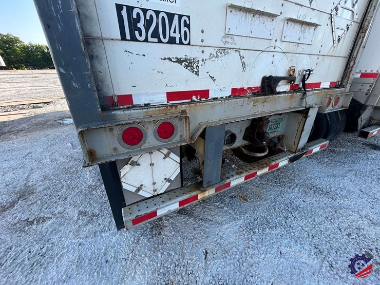 2014-stoughton-28-ft-image-5