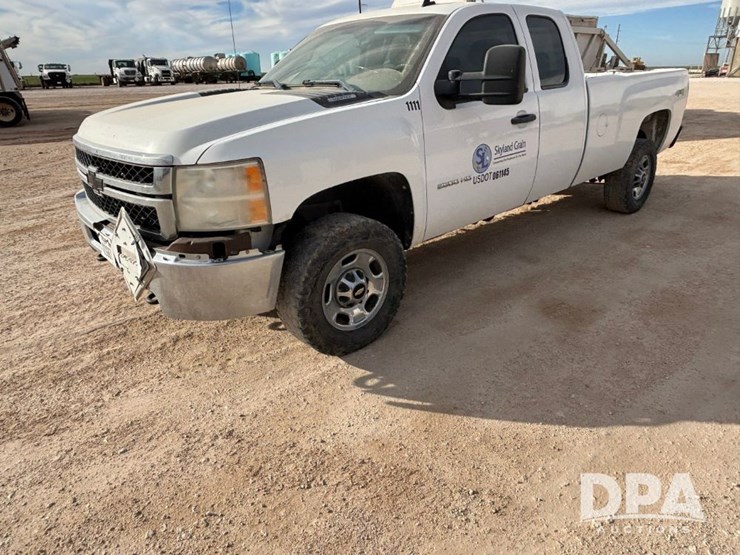 chevrolet-silverado-2500hd-image-14