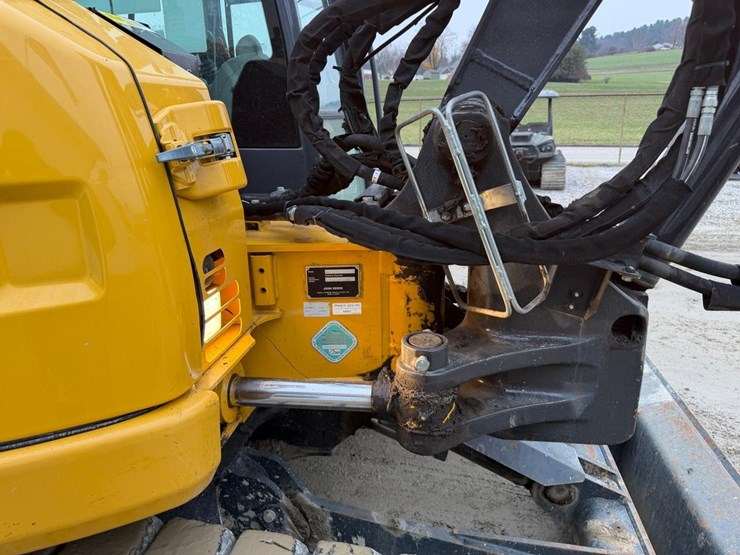 2018-deere-85g-image-30