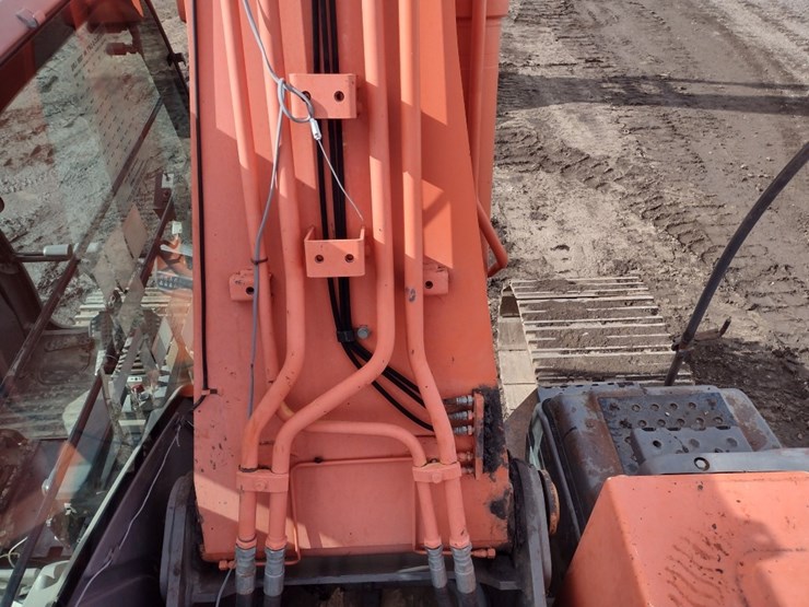 hitachi-zx270-lc-3-image-45