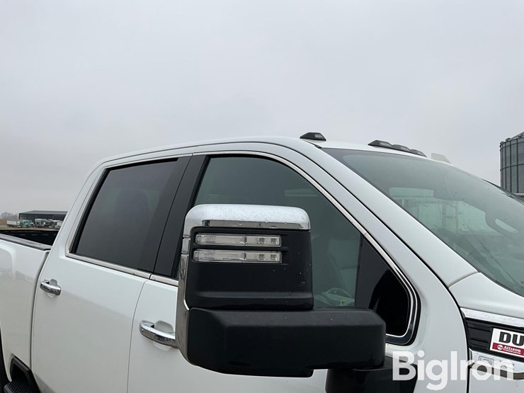 2022-gmc-sierra-2500-image-15