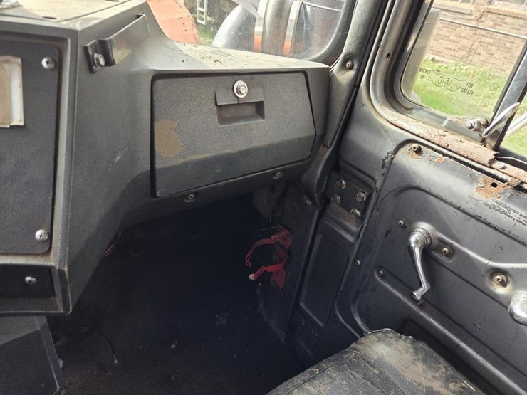 mack-rd690s-image-66