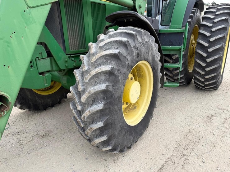 2000-john-deere-7810-image-14