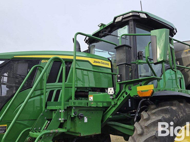 john-deere-600r-image-9