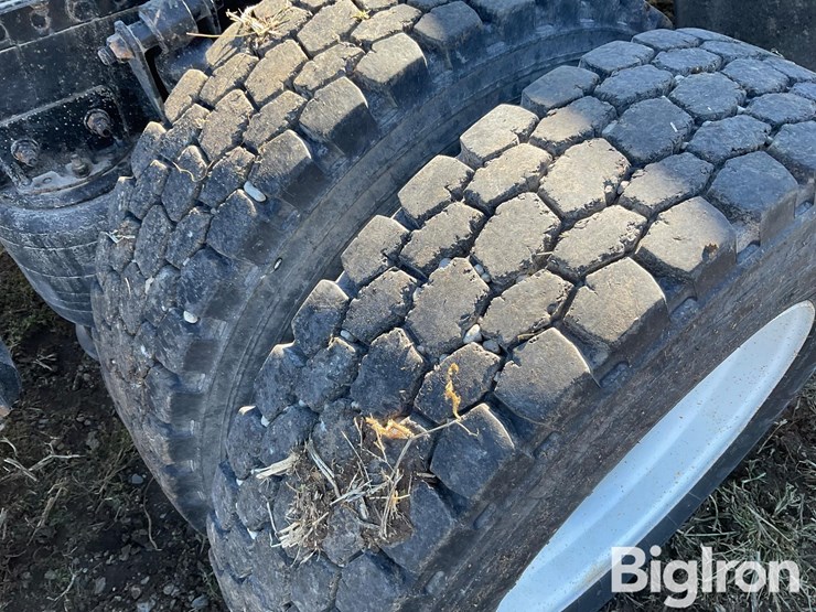 2007-sterling-at9500-image-15