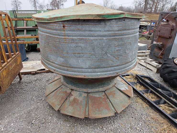 round-hog-feeder-image-1