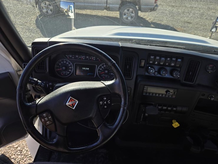 2022-international-mv607-image-51