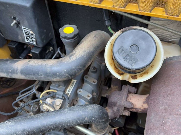 2002-new-holland-ls150-image-13