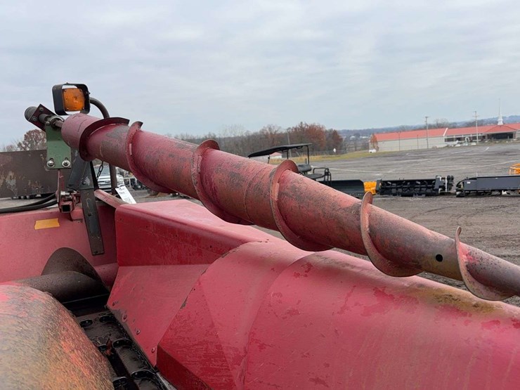 case-ih-1063-image-16