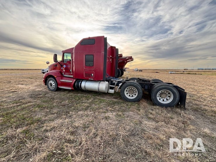 2014-kenworth-t660-image-11
