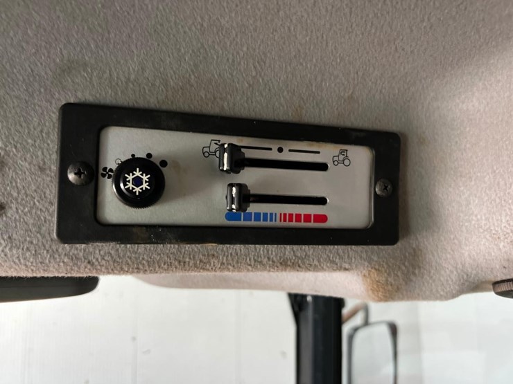 2017-massey-ferguson-1754-image-34