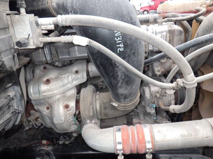 2019-freightliner-cascadia-125-image-36