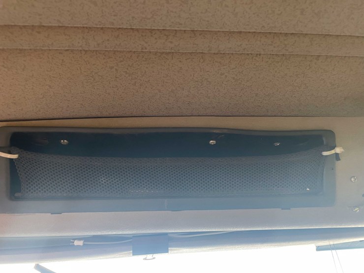 international-4900-image-101