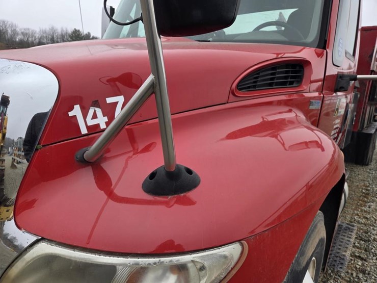 2013-international-durastar-4300-image-12