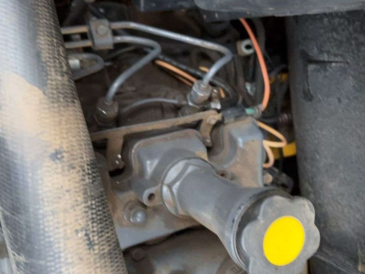 2002-new-holland-ls150-image-11