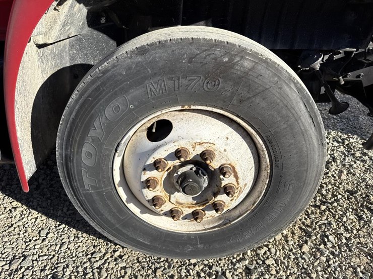 2005-international-durastar-4300-image-80