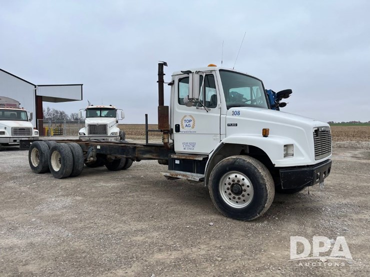 freightliner-fl80-image-4