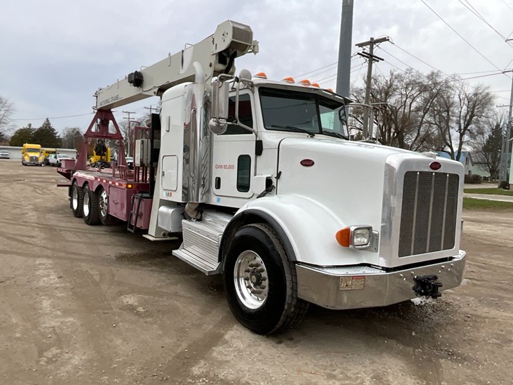 2015-peterbilt-365-image-10