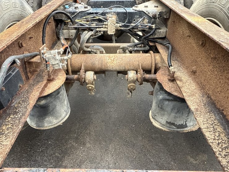 kenworth-t600-image-58