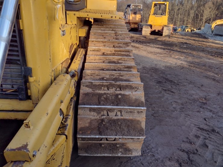 caterpillar-d6t-xl-image-32