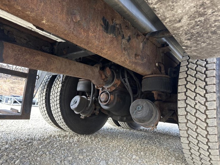 2005-kenworth-t800-image-50