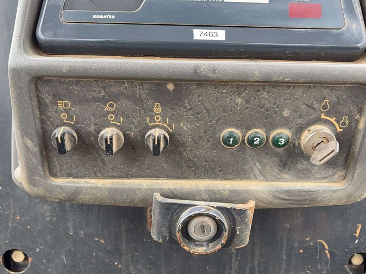 2002-komatsu-d65ex-image-38