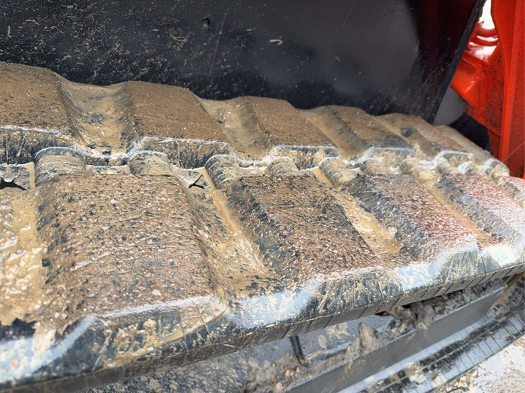 2015-kubota-svl75-2-image-13