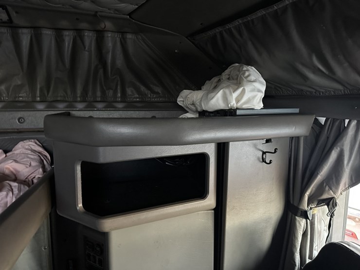 2006-kenworth-t600b-image-51