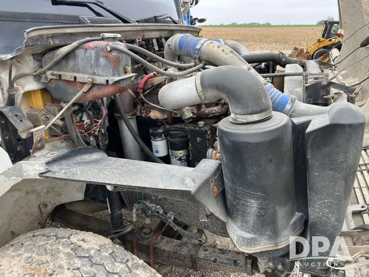 freightliner-fl80-image-53