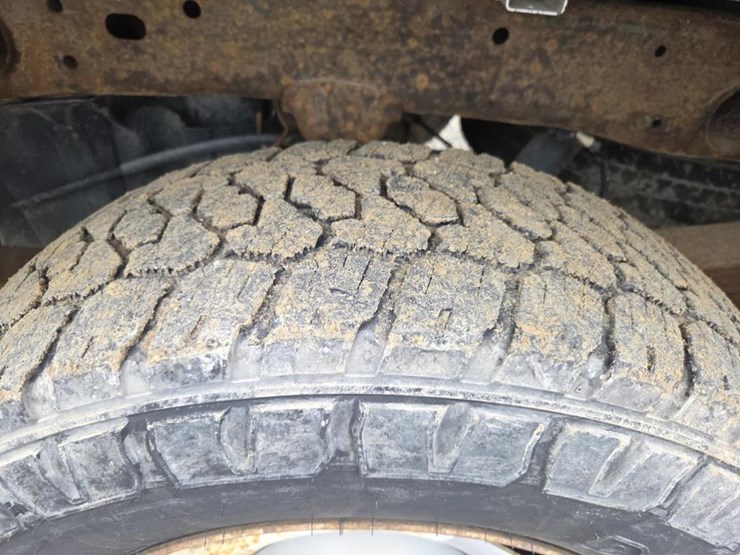 2011-gmc-2500-image-67