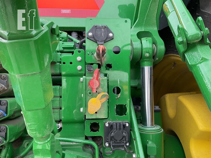 john-deere-8r-250-image-29