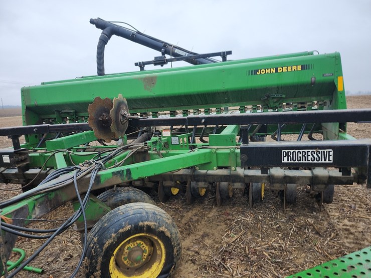 john-deere-750-image-15