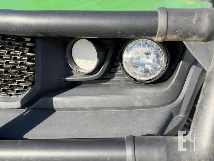 john-deere-gator-xuv-835m-image-13