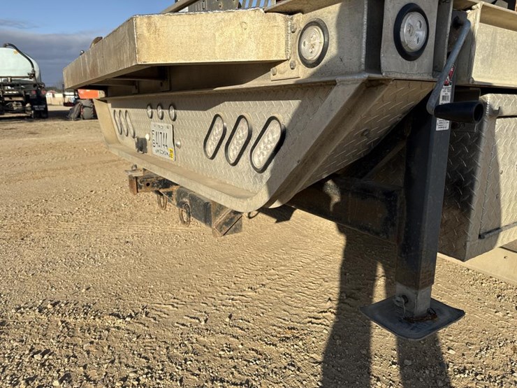 2006-ford-f550-image-42