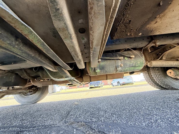 international-4700-image-65