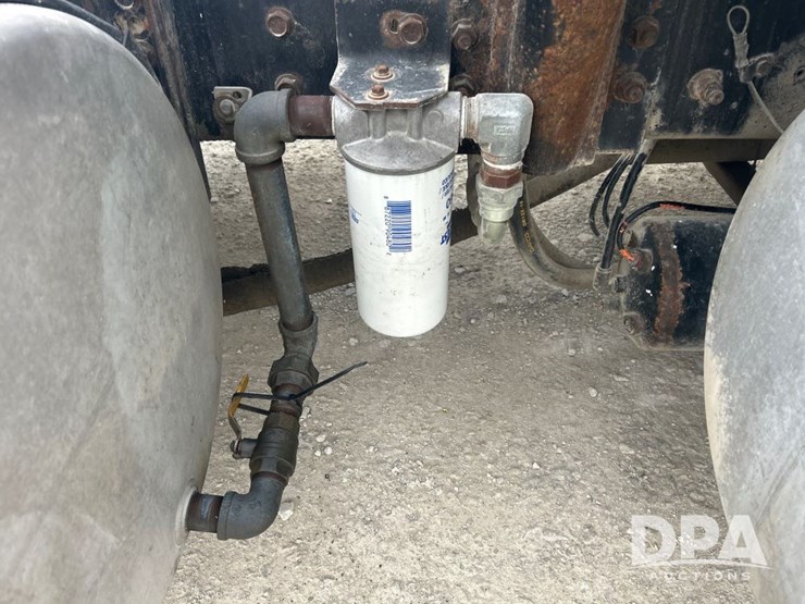 international-9900i-image-21